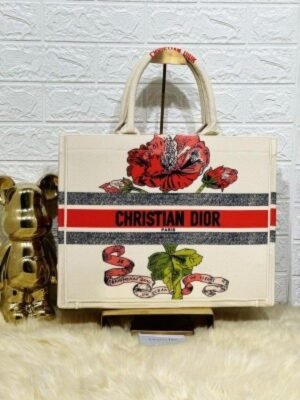 CHRISTIAN DIOR TOTE BAG (WHITE WITH RED)